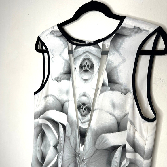 Finders Keepers Black White Tangled Secrets Rose Print Monochrome Slip Dress Med - Picture 4 of 13